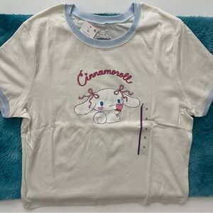 Sanrio Cream and Blue Cinnamoroll Tee Size XL Women